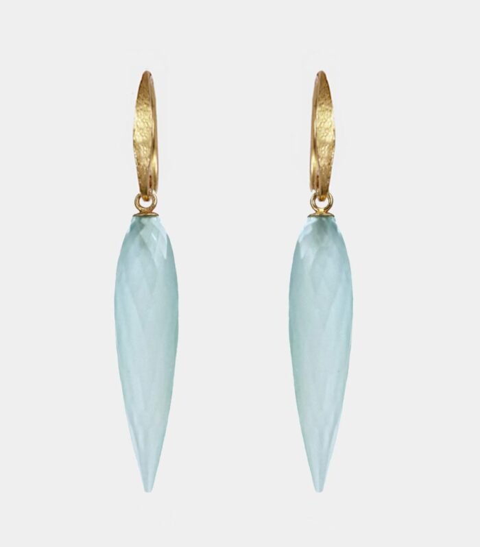 Salima Machamba - hamret ørekrog og lyseblå onyx